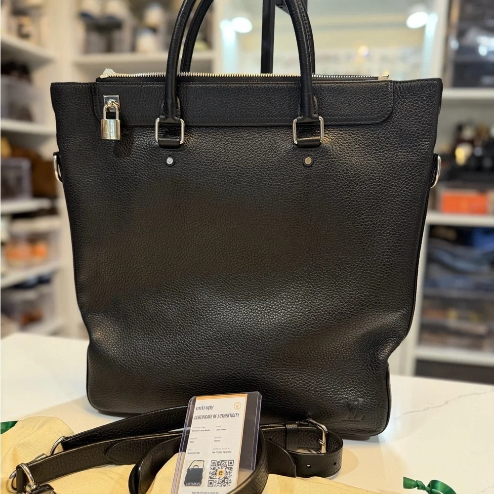 Louis Vuitton M94476 Greenwich Tote Bag in black Taurillon leather